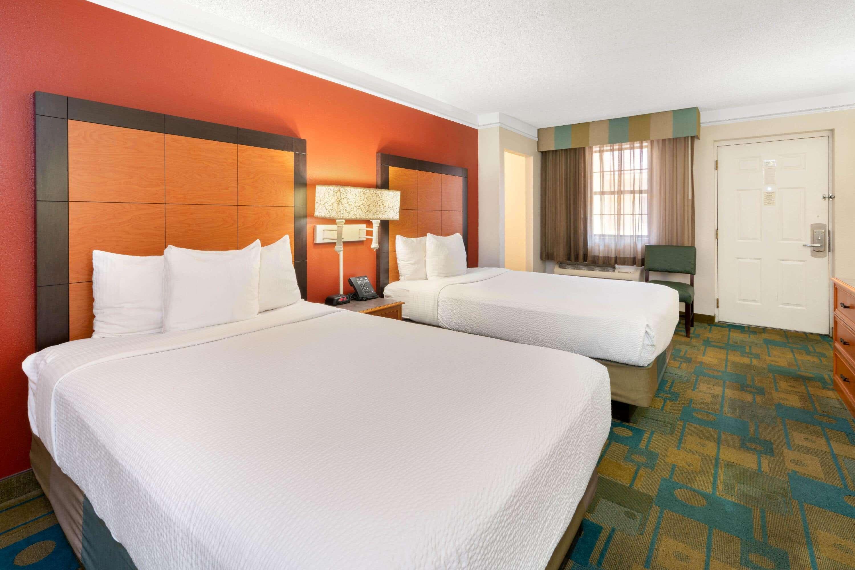La Quinta Inn By Wyndham Phoenix Sky Harbor Airport Tempe Exteriör bild