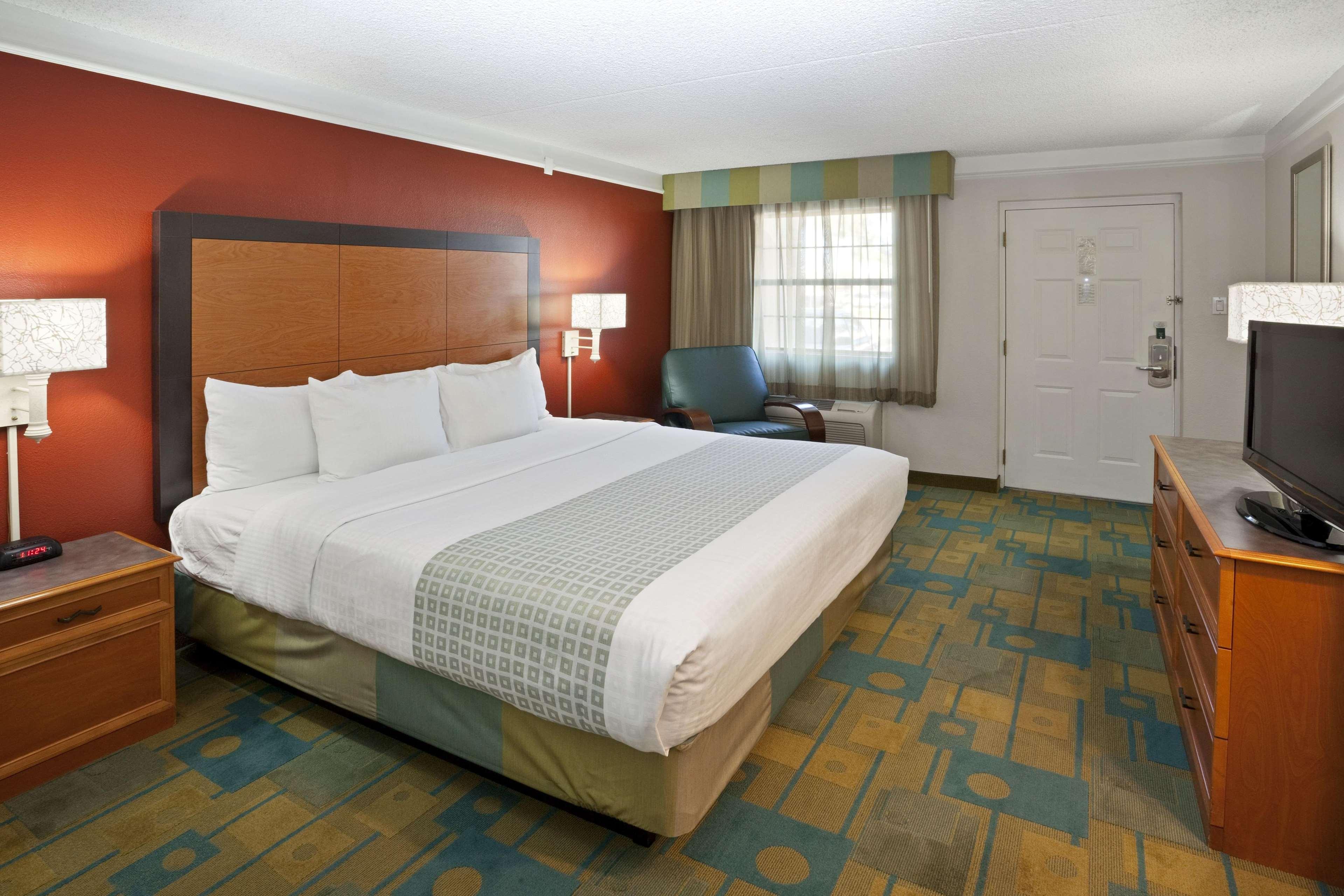 La Quinta Inn By Wyndham Phoenix Sky Harbor Airport Tempe Exteriör bild