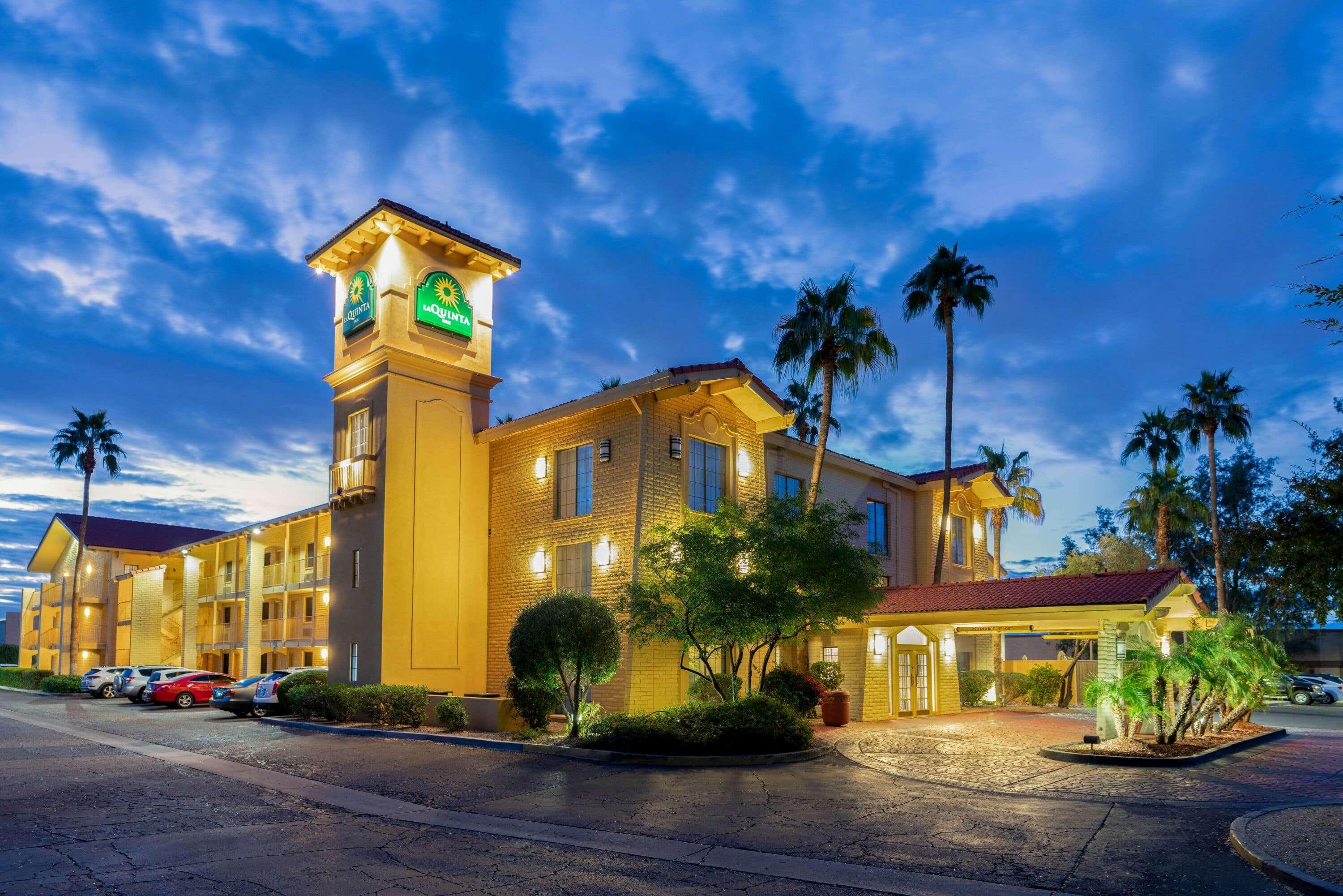 La Quinta Inn By Wyndham Phoenix Sky Harbor Airport Tempe Exteriör bild