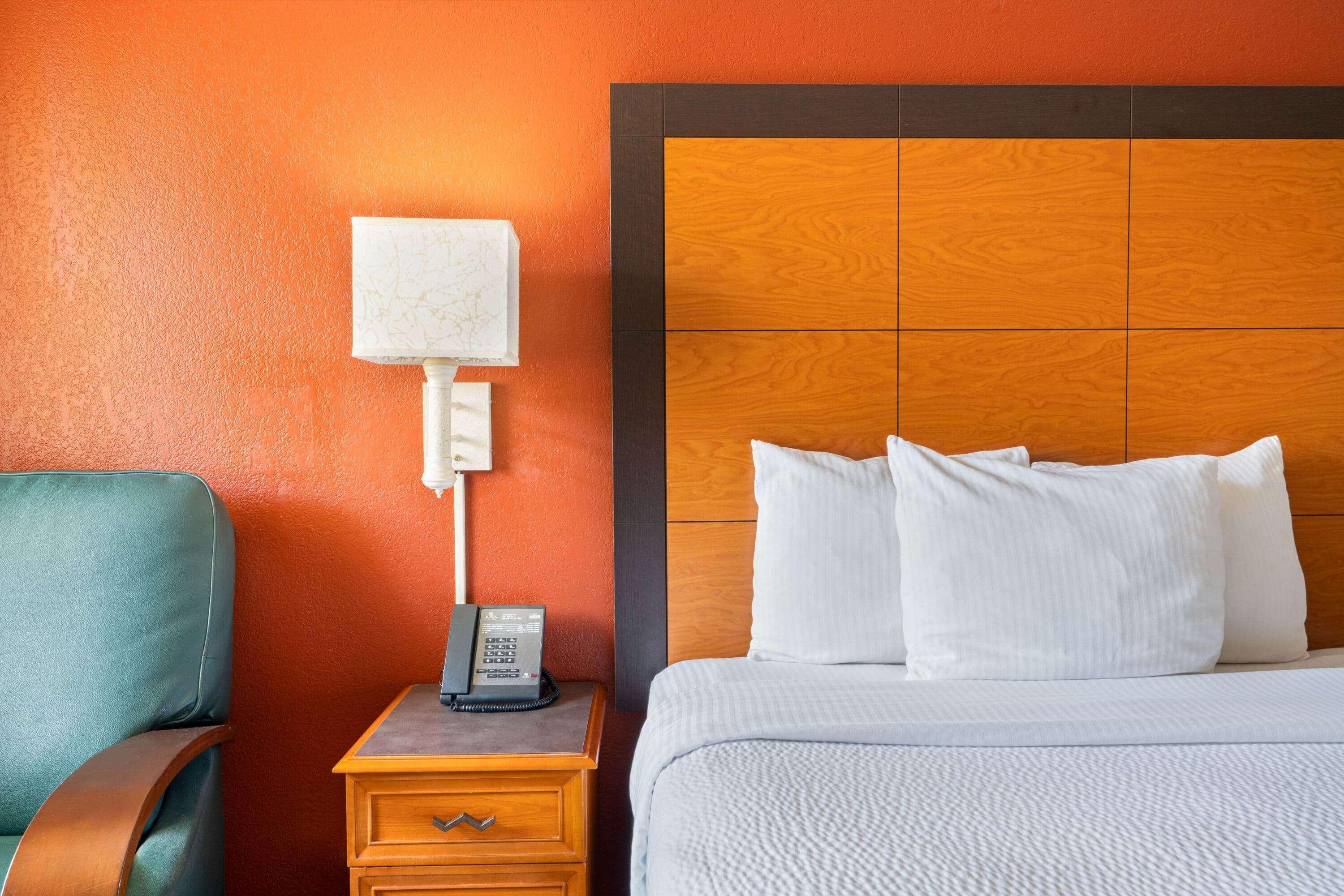 La Quinta Inn By Wyndham Phoenix Sky Harbor Airport Tempe Exteriör bild